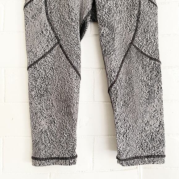 LULULEMON Outrun Crop Legging Power Luxtreme 6 - Picture 5 of 12